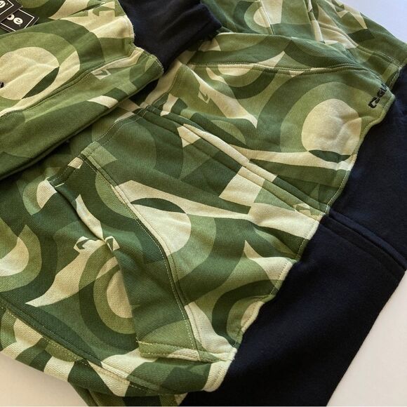 Globe Reversible Zip Hoodie - Picture 6 of 16